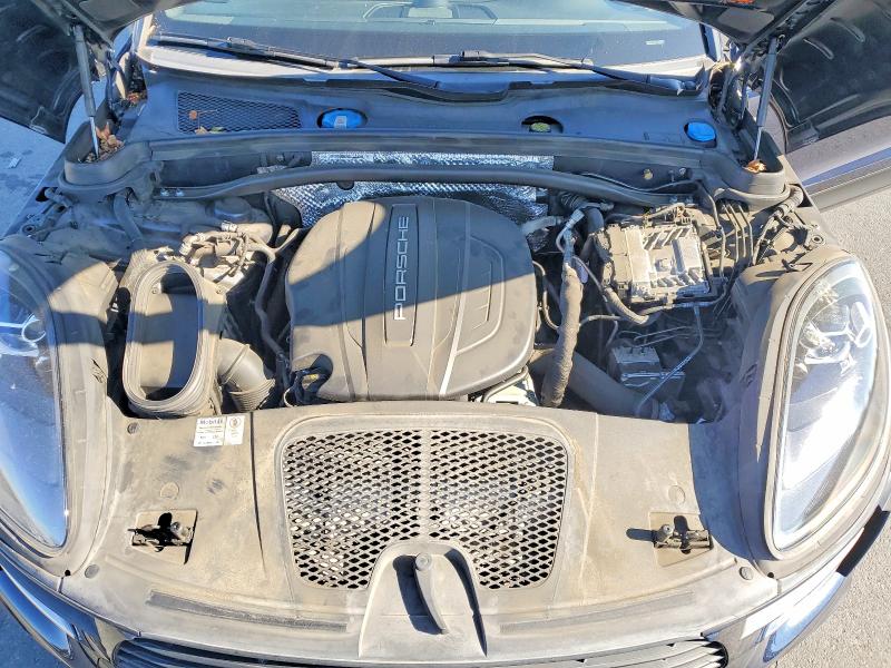 65734686 :رقم المزاد ، WP1AA2A58KLB05635 vin ، 2019 Porsche Macan مزاد بيع