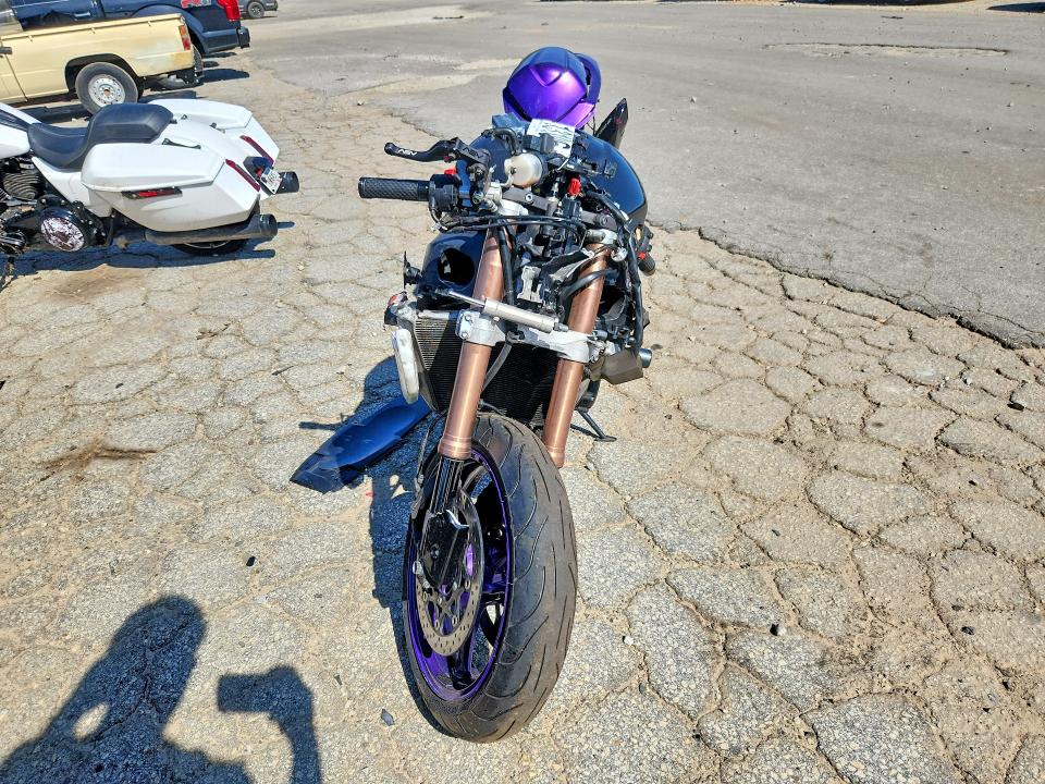 65413196 :رقم المزاد ، JS1GT76A062103120 vin ، 2006 Suzuki Gsx-r1000 مزاد بيع