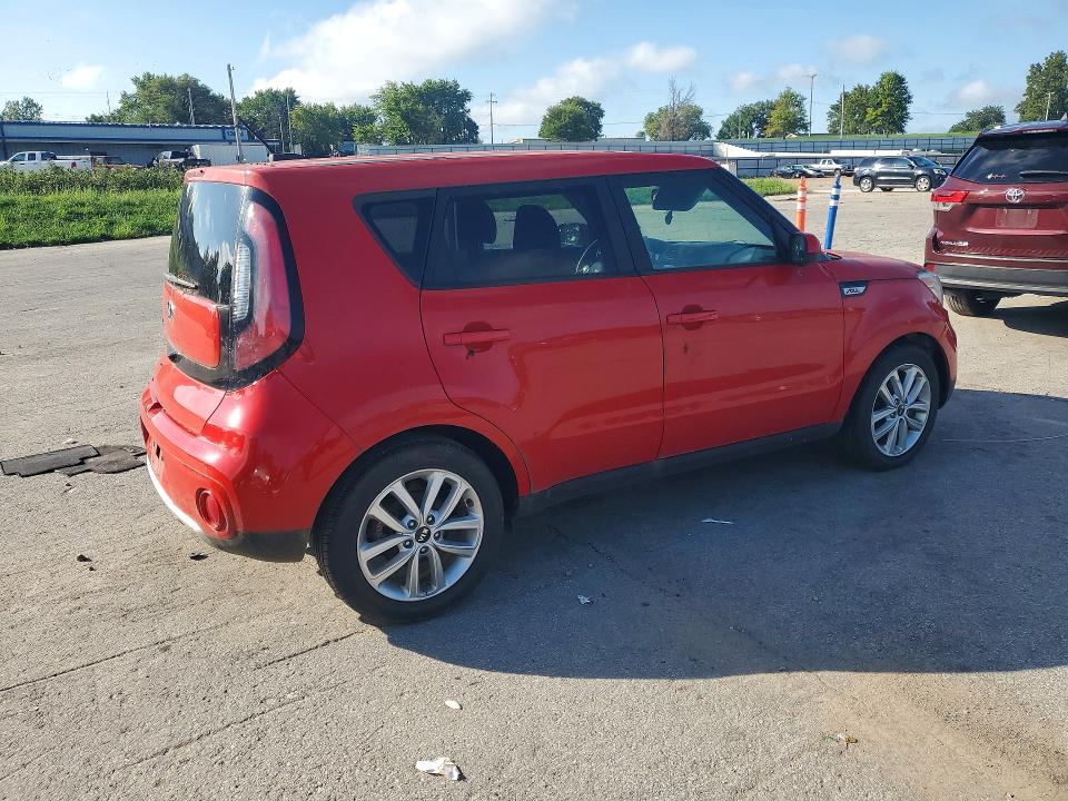 Продаж на аукціоні авто 2018 Kia Soul, vin: KNDJP3A56J7569715, номер лоту: 65271916