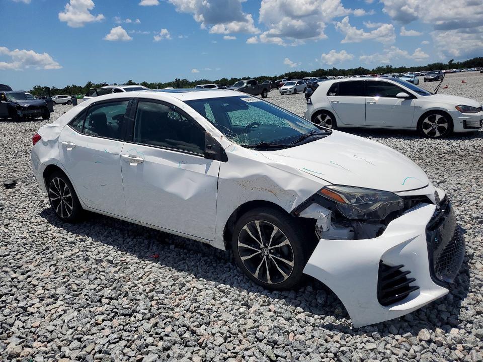 Продажа на аукционе авто 2018 Toyota Corolla, vin: 2T1BURHE7JC103277, номер лота: 64606416