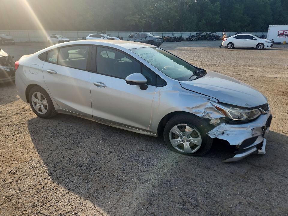 Продажа на аукционе авто 2018 Chevrolet Cruze, vin: 1G1BC5SM7J7143770, номер лота: 63477646
