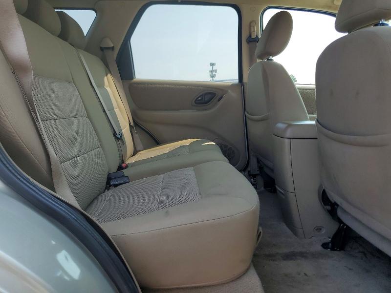 64824186 :رقم المزاد ، 1FMYU93125KD74746 vin ، 2005 Ford Escape مزاد بيع