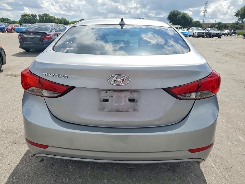 64144356 :رقم المزاد ، 5NPDH4AE5FH579767 vin ، 2015 Hyundai Elantra مزاد بيع