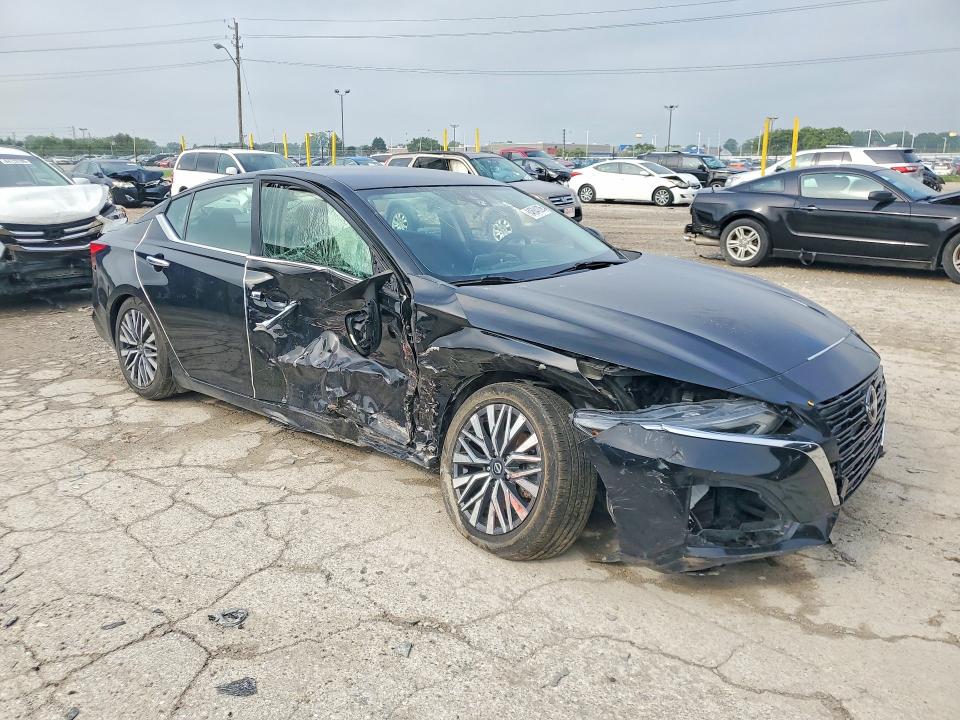 64684006 :رقم المزاد ، 1N4BL4DV0PN326655 vin ، 2023 Nissan Altima مزاد بيع