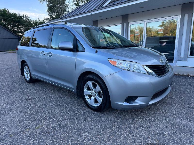 Продажа на аукционе авто 2014 Toyota Sienna, vin: 5TDKK3DCXES478665, номер лота: 64298486
