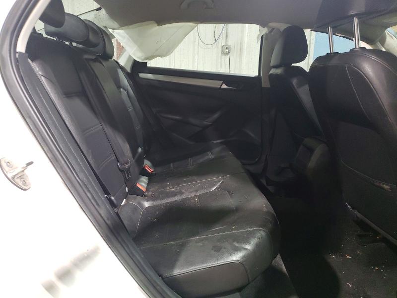66631546 :رقم المزاد ، 1VWAT7A3XFC030026 vin ، 2015 Volkswagen Passat مزاد بيع