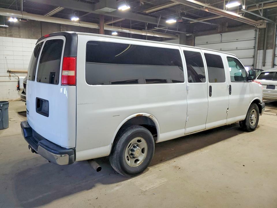 63383286 :رقم المزاد ، 1GAZG1FG1D1129502 vin ، 2013 Chevrolet Express G3500 مزاد بيع