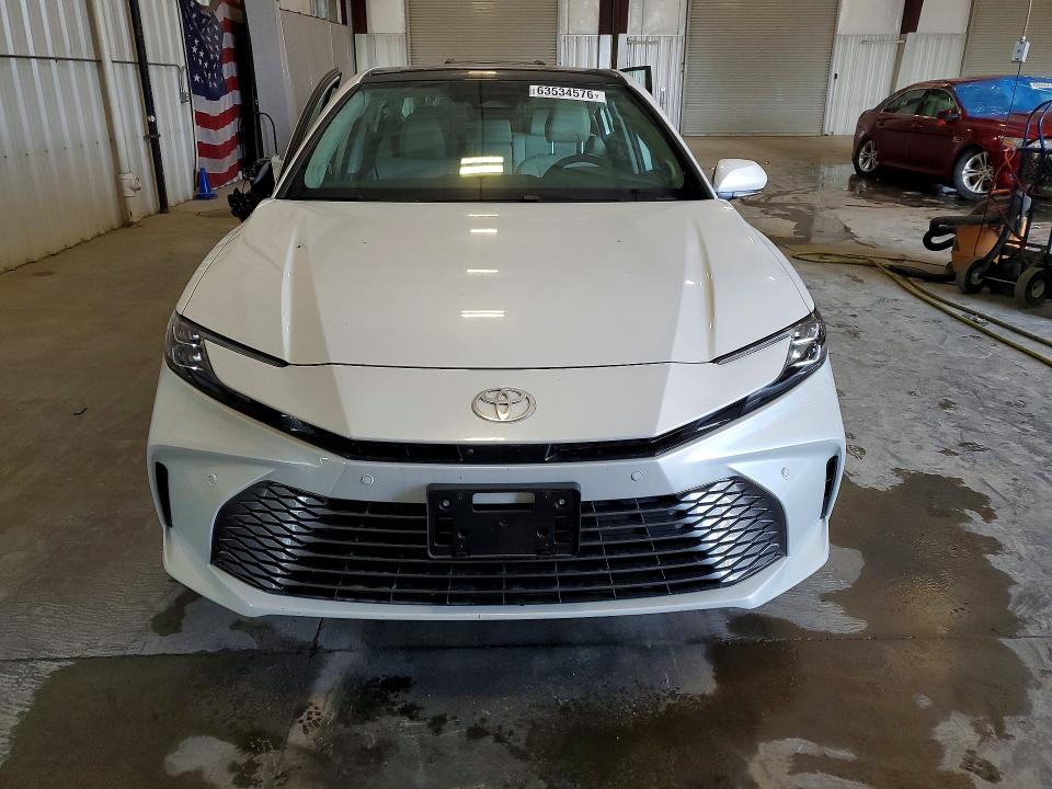 Продажа на аукционе авто 2026 Toyota Camry, vin: 4T1DBADKXTU560078, номер лота: 63534576