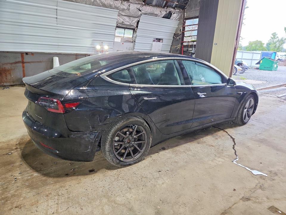 Продаж на аукціоні авто 2018 Tesla Model 3, vin: 5YJ3E1EBXJF103220, номер лоту: 67007226