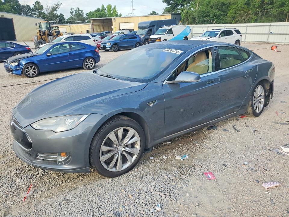 Продажа на аукционе авто 2014 Tesla Model S, vin: 5YJSA1H1XEFP28426, номер лота: 64581816