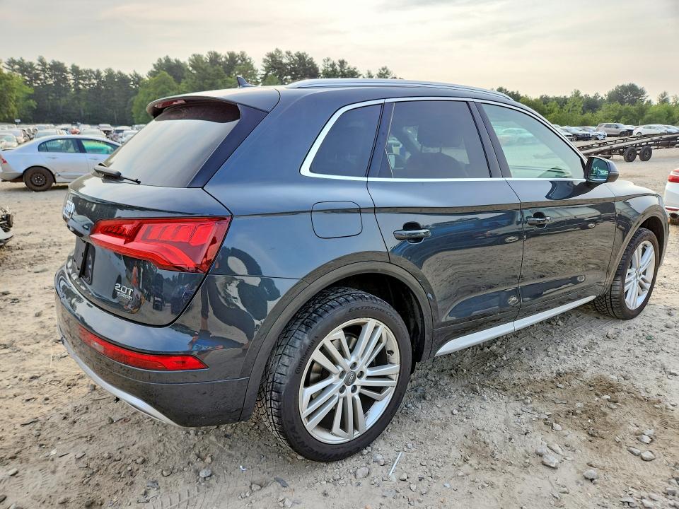 64289056 :رقم المزاد ، WA1BNAFY2J2132920 vin ، 2018 Audi Q5 مزاد بيع