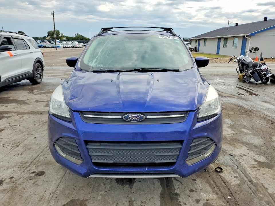 65212586 :رقم المزاد ، 1FMCU0GX5FUC30005 vin ، 2015 Ford Escape مزاد بيع