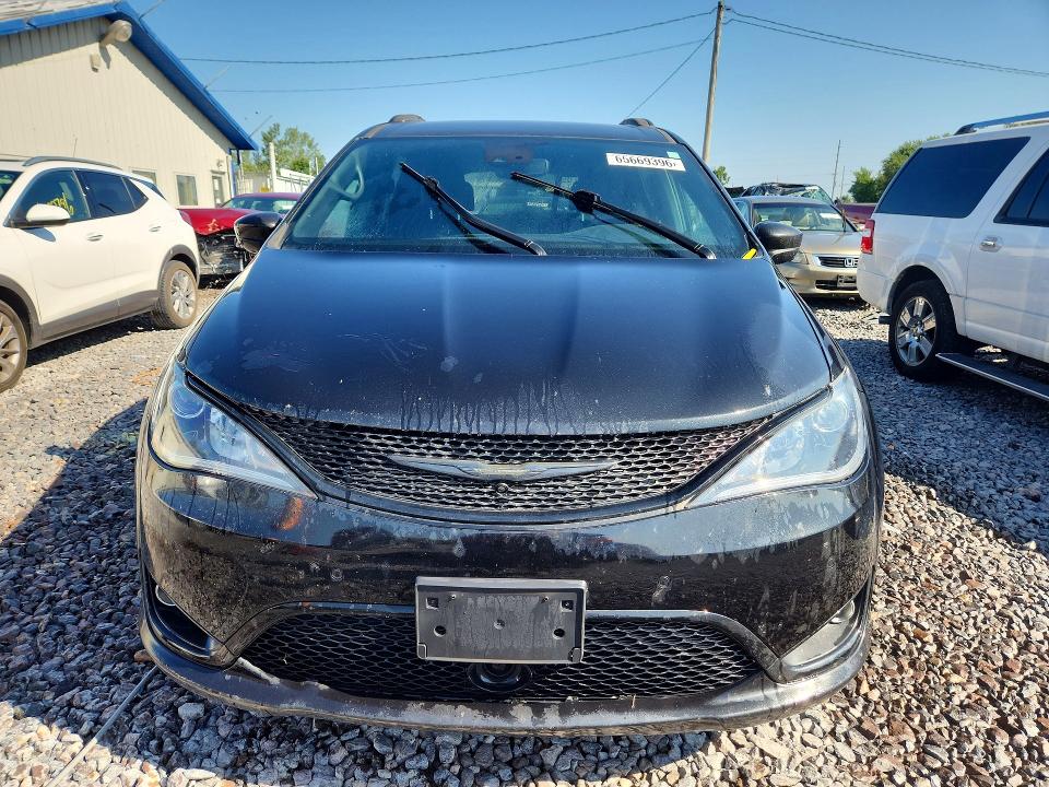Продаж на аукціоні авто 2020 Chrysler Pacifica, vin: 2C4RC1BGXLR104682, номер лоту: 65669396