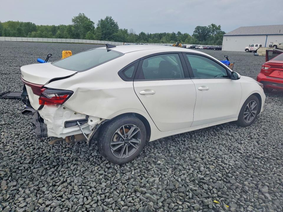64577636 :رقم المزاد ، 3KPF24ADXRE739989 vin ، 2024 Kia Forte مزاد بيع
