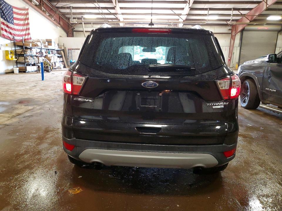 66179816 :رقم المزاد ، 1FMCU9J90HUE10252 vin ، 2017 Ford Escape مزاد بيع