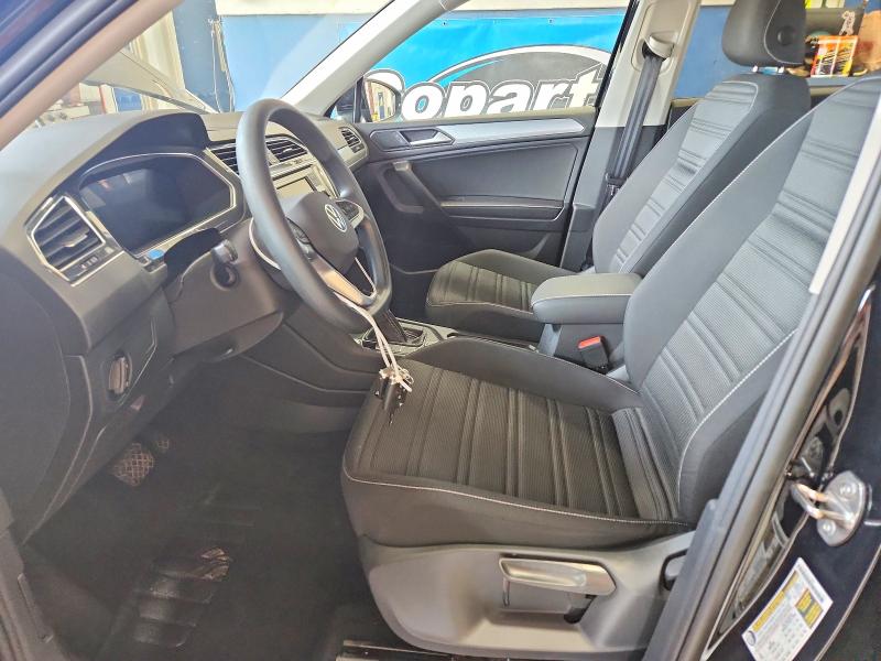 64076286 :رقم المزاد ، 3VVFB7AX5PM067954 vin ، 2023 Volkswagen Tiguan مزاد بيع