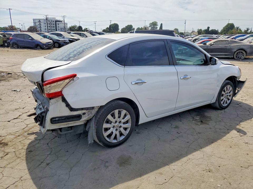 2015 Nissan Sentra მანქანა იყიდება აუქციონზე, vin: 3N1AB7AP7FY372844, აუქციონის ნომერი: 67294106