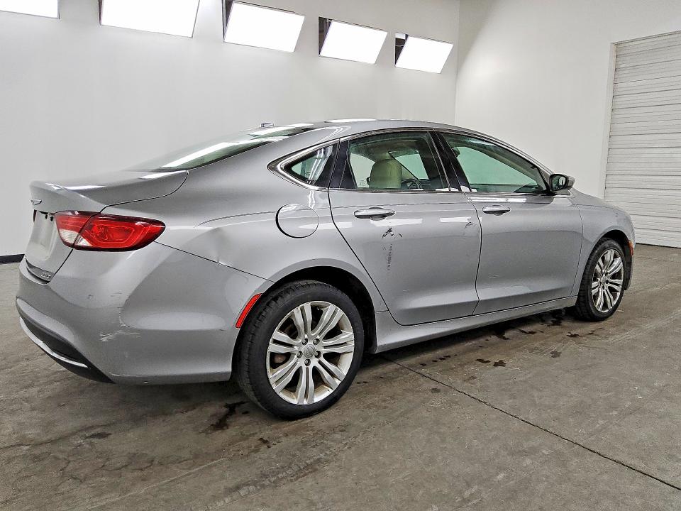62546696 :رقم المزاد ، 1C3CCCAB2FN532582 vin ، 2015 Chrysler 200 مزاد بيع