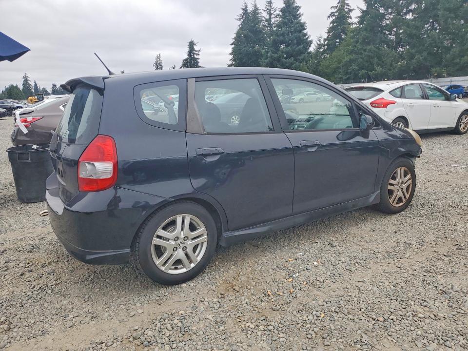 63902846 :رقم المزاد ، JHMGD38627S052160 vin ، 2007 Honda Fit مزاد بيع