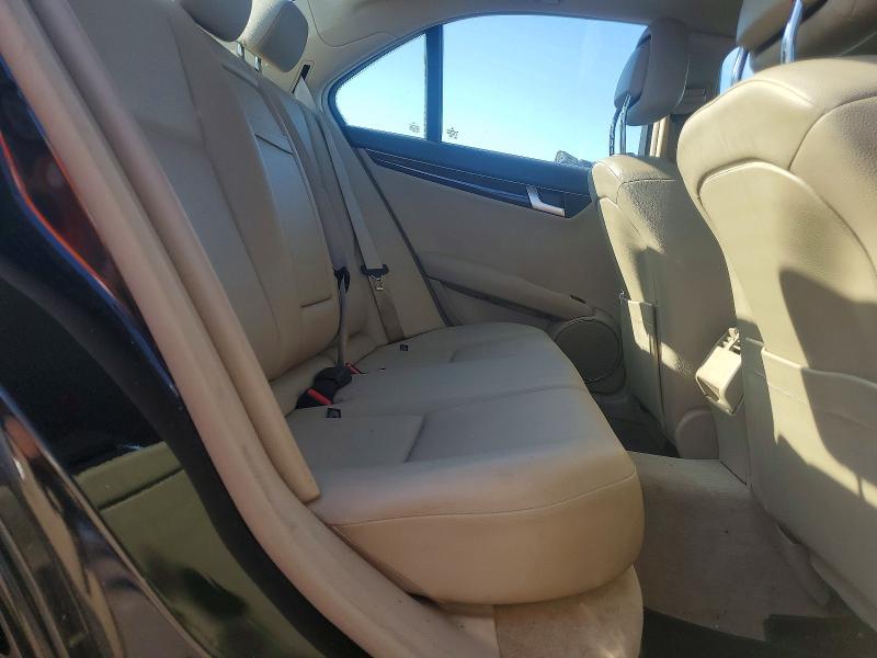 2013 Mercedes-benz C მანქანა იყიდება აუქციონზე, vin: WDDGF8AB3DR286705, აუქციონის ნომერი: 65525676