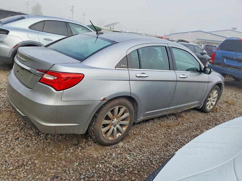 65579016 :رقم المزاد ، 1C3CCBCG2DN612545 vin ، 2013 Chrysler 200 مزاد بيع