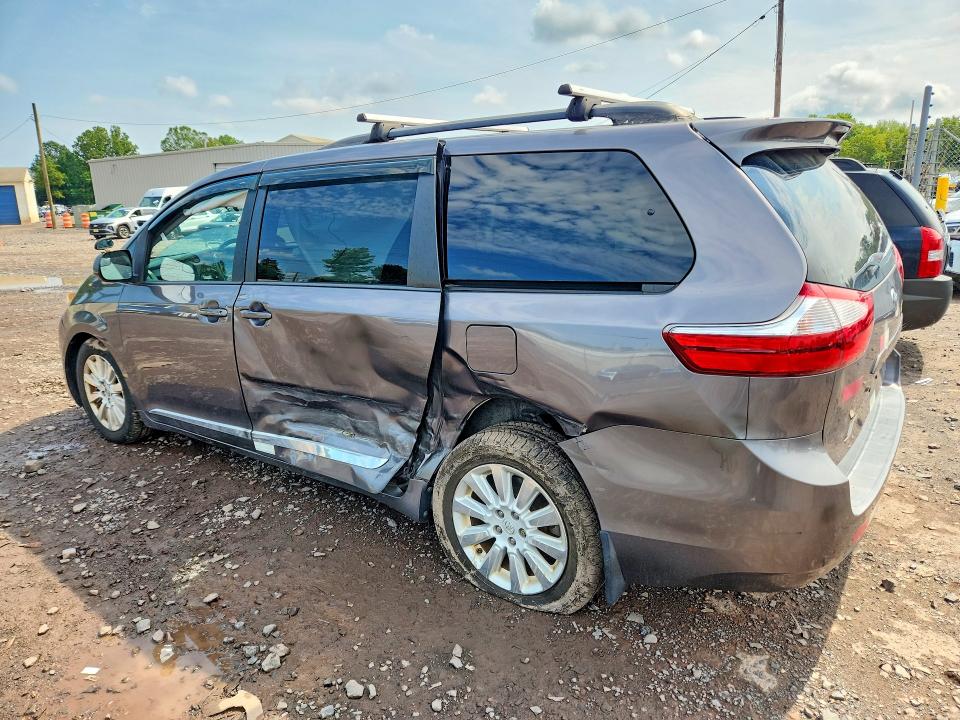Продаж на аукціоні авто 2015 Toyota Sienna, vin: 5TDJK3DC3FS127366, номер лоту: 66621066
