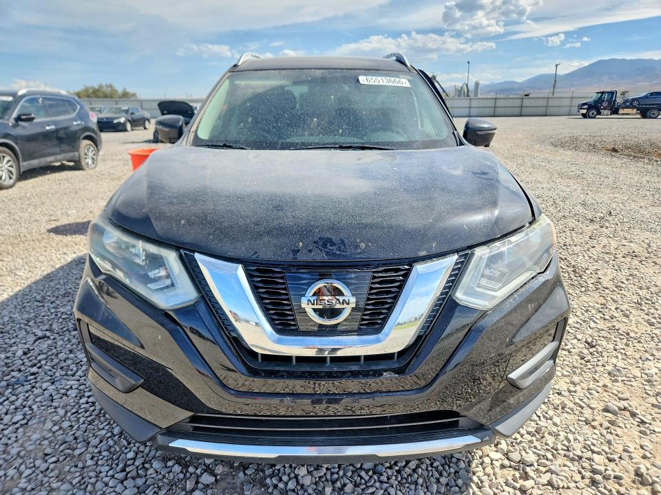 65513666 :رقم المزاد ، 5N1AT2MV4HC884026 vin ، 2017 Nissan Rogue مزاد بيع