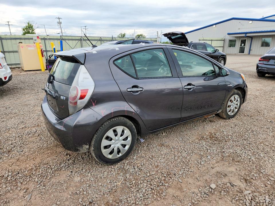 65525706 :رقم المزاد ، JTDKDTB32D1543159 vin ، 2013 Toyota Prius C مزاد بيع