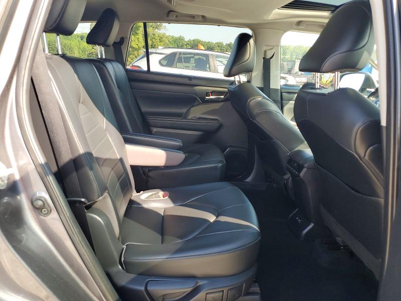 Продаж на аукціоні авто 2021 Toyota Highlander, vin: 5TDGZRBH8MS528707, номер лоту: 64798406