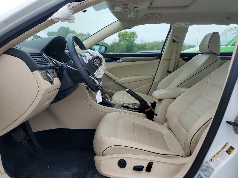 63530046 :رقم المزاد ، 1VWBT7A33GC061334 vin ، 2016 Volkswagen Passat مزاد بيع