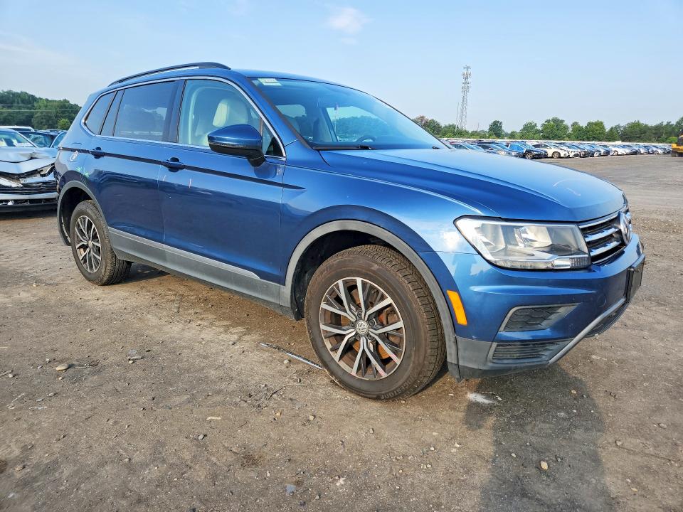 63417616 :رقم المزاد ، 3VV2B7AX2LM017084 vin ، 2020 Volkswagen Tiguan مزاد بيع