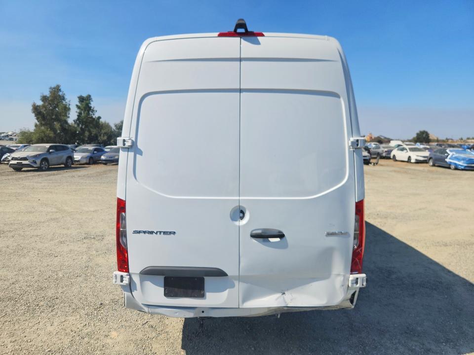 63014486 :رقم المزاد ، W1Y4EDHY5MT078746 vin ، 2021 Mercedes-benz Sprinter مزاد بيع