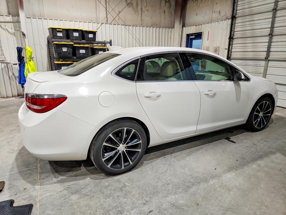 65422596 :رقم المزاد ، 1G4PW5SK2G4177317 vin ، 2016 Buick Verano مزاد بيع