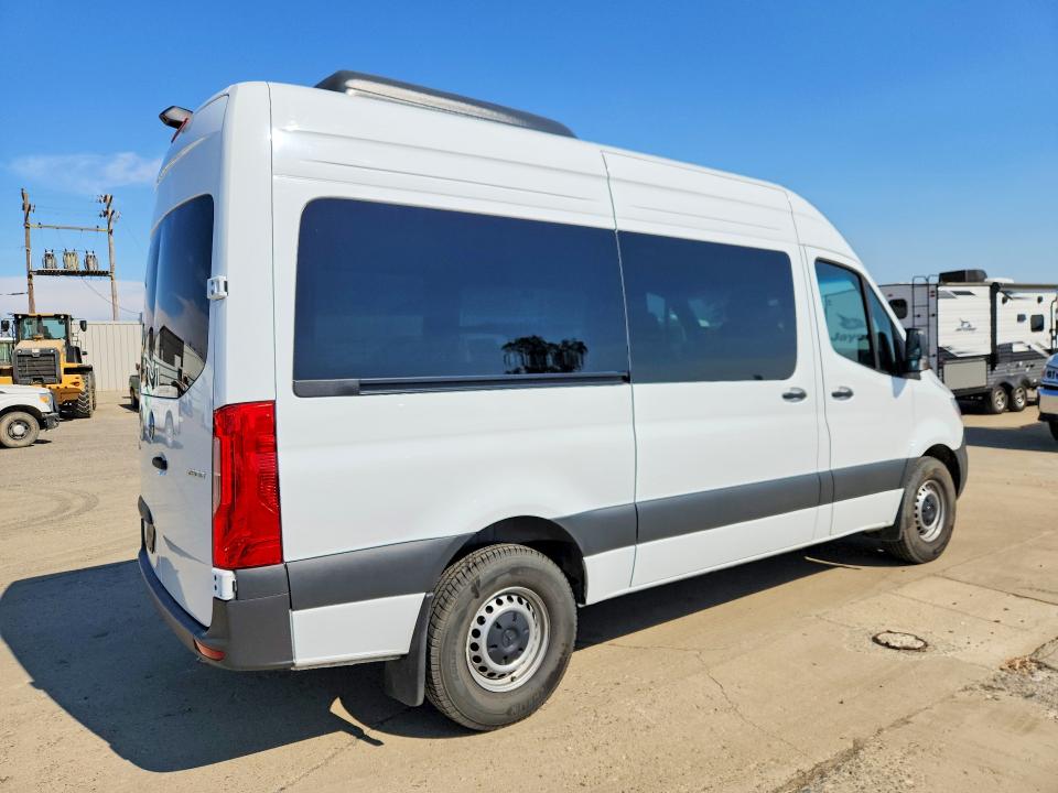 64469666 :رقم المزاد ، W1Z4KFHY8SP818568 vin ، 2025 Mercedes-benz Sprinter مزاد بيع