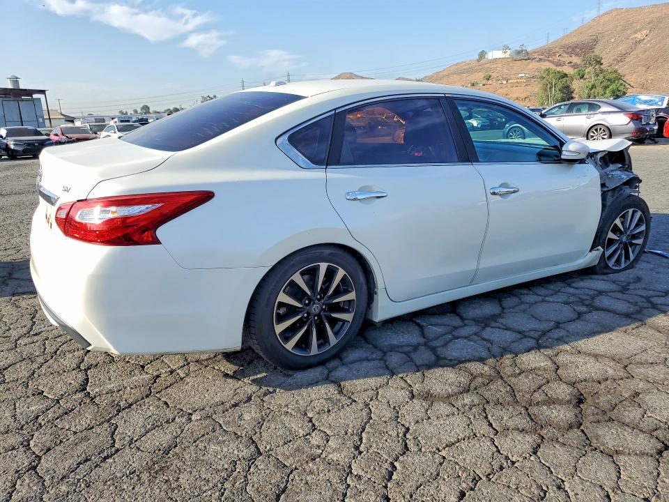 2016 Nissan Altima მანქანა იყიდება აუქციონზე, vin: 1N4AL3AP1GC243727, აუქციონის ნომერი: 66575156