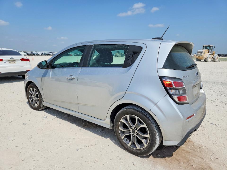 63860716 :رقم المزاد ، 1G1JD6SH6J4129572 vin ، 2018 Chevrolet Sonic مزاد بيع