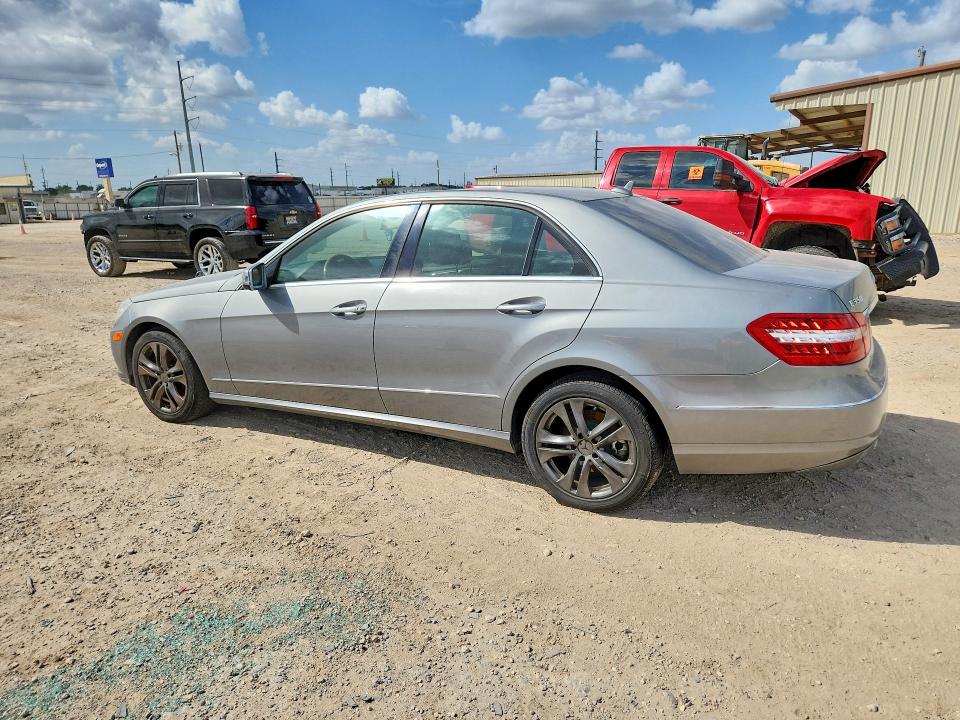 65270066 :رقم المزاد ، WDDHF2EB3BA378291 vin ، 2011 Mercedes-benz E مزاد بيع