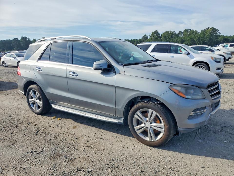 2014 Mercedes-benz Ml მანქანა იყიდება აუქციონზე, vin: 4JGDA5JB0EA290863, აუქციონის ნომერი: 65999106