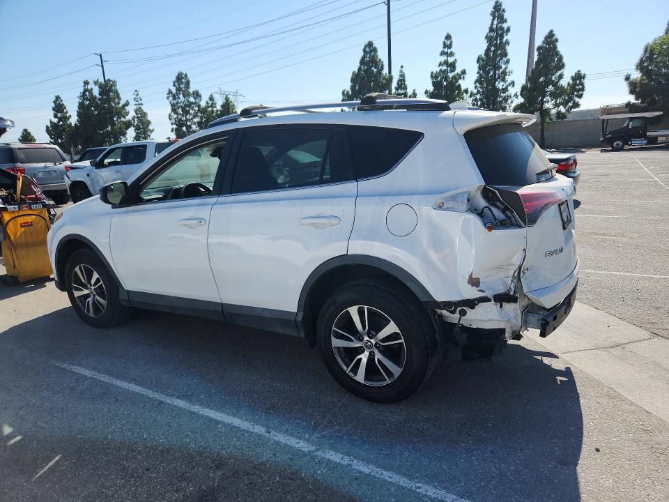 Продаж на аукціоні авто 2018 Toyota Rav4, vin: 2T3ZFREV2JW415106, номер лоту: 63407166