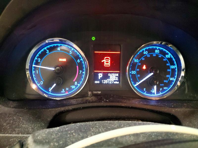 Продажа на аукционе авто 2018 Toyota Corolla, vin: 5YFBURHE3JP768063, номер лота: 64784836