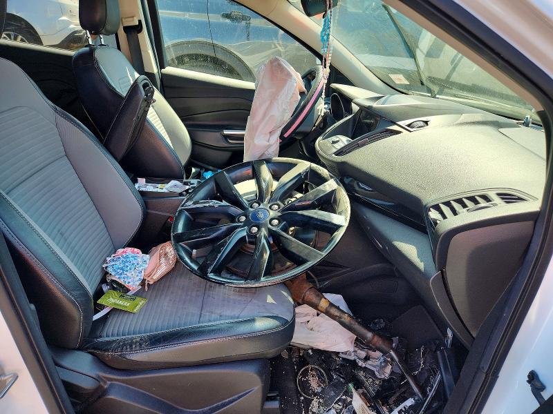 Продажа на аукционе авто 2019 Ford Escape, vin: 1FMCU9GD0KUB66895, номер лота: 64752366