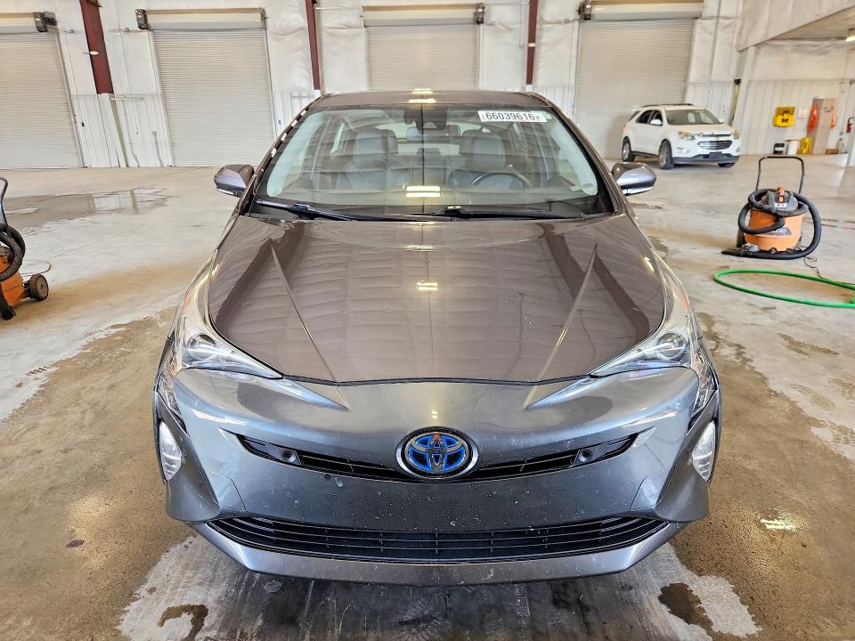 66039616 :رقم المزاد ، JTDKARFU8H3540856 vin ، 2017 Toyota Prius مزاد بيع