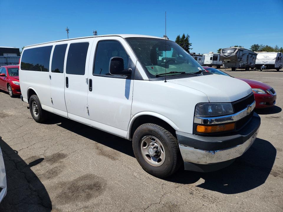 64051586 :رقم المزاد ، 1GAZGPFPXJ1268431 vin ، 2018 Chevrolet Express G3500 مزاد بيع