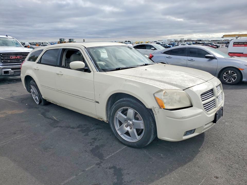 65356646 :رقم المزاد ، 2D8GZ48V55H688447 vin ، 2005 Dodge Magnum مزاد بيع