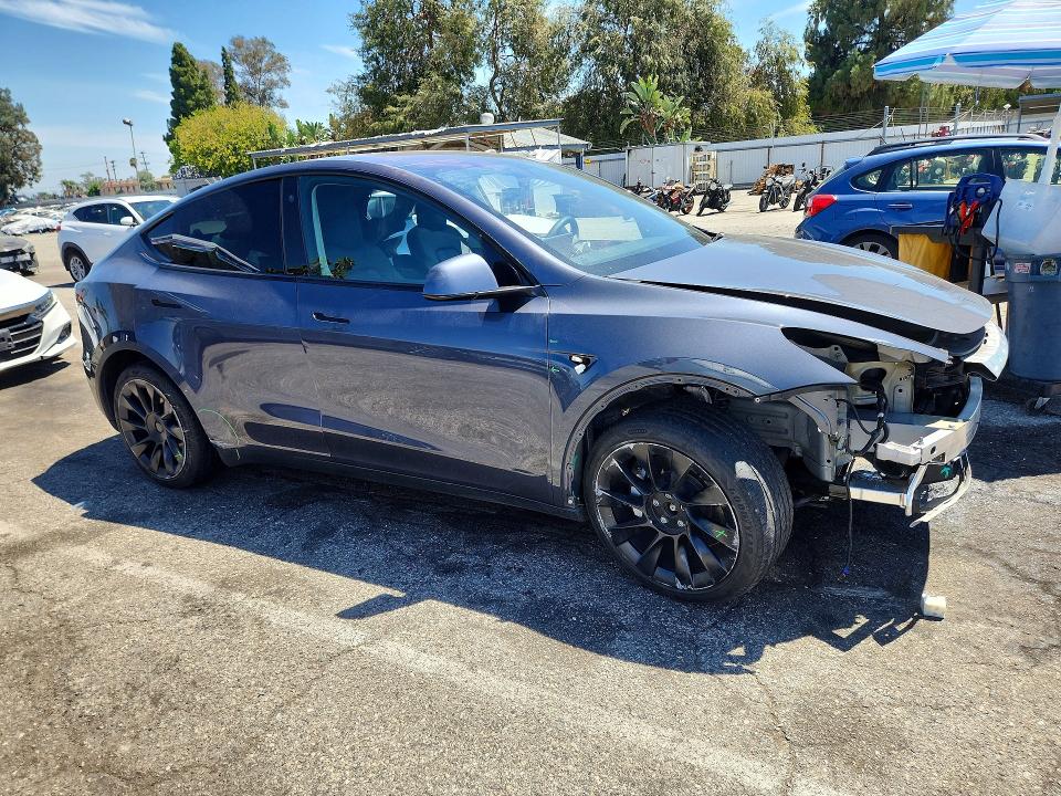 65501976 :رقم المزاد ، 5YJYGDEE0MF149025 vin ، 2021 Tesla Model Y مزاد بيع