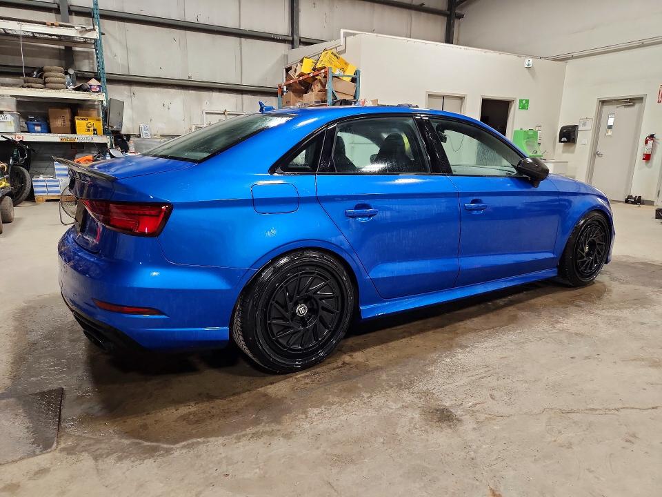 65298096 :رقم المزاد ، WUABWGFF6J1905112 vin ، 2018 Audi Rs3 مزاد بيع