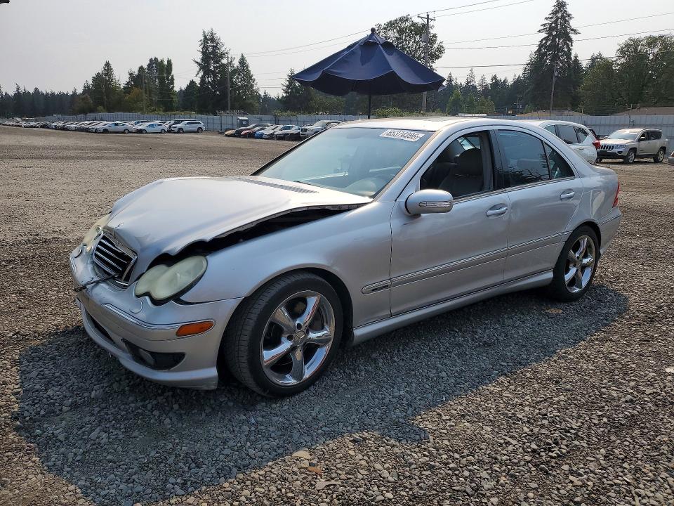 65374206 :رقم المزاد ، WDBRF40J45F646957 vin ، 2005 Mercedes-benz C مزاد بيع