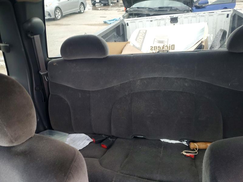 64215056 :رقم المزاد ، 1GTHK29U12E303437 vin ، 2002 Gmc Sierra مزاد بيع