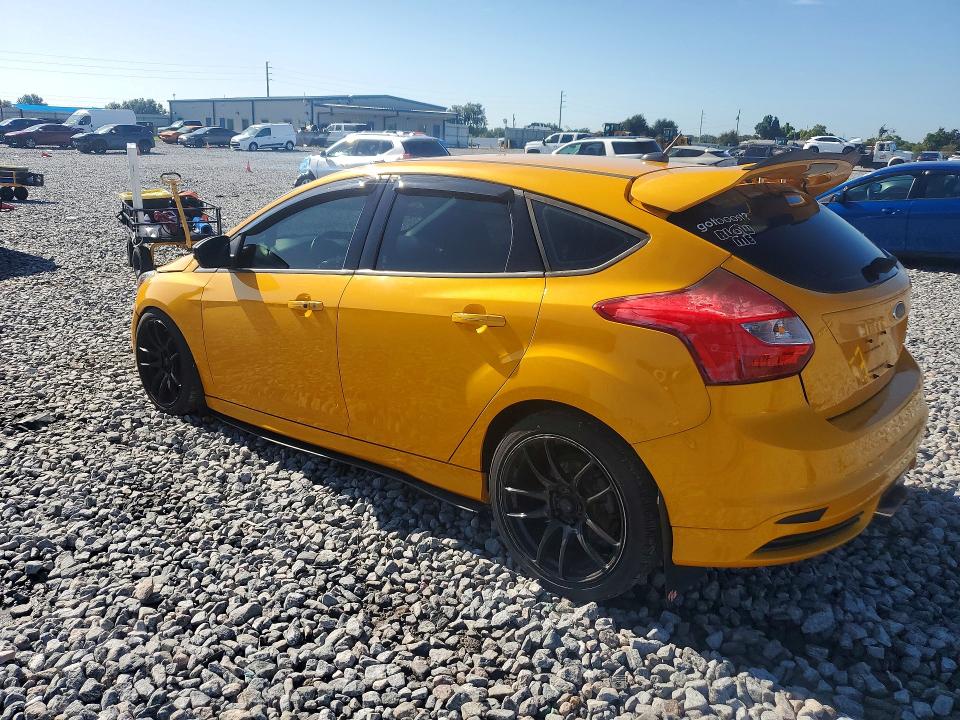 64462316 :رقم المزاد ، 1FADP3L91DL185839 vin ، 2013 Ford Focus مزاد بيع
