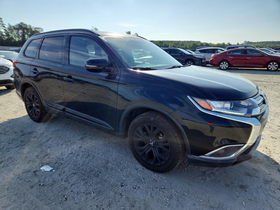 Продаж на аукціоні авто 2018 Mitsubishi Outlander, vin: JA4AZ3A31JZ043693, номер лоту: 65040676